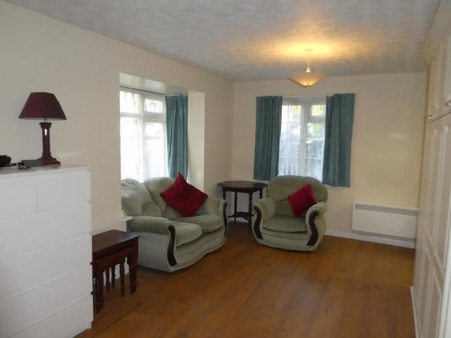 Studio for rent in Hillfields, West Midlands