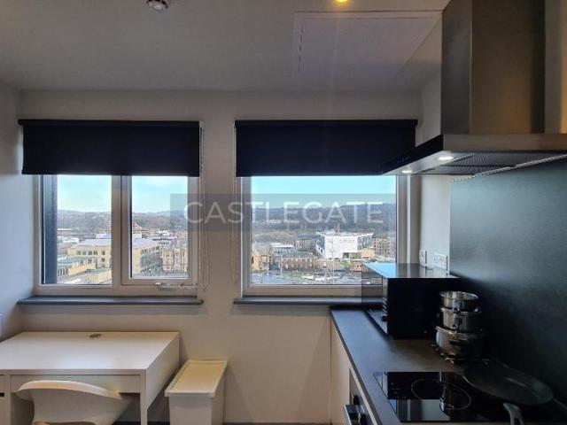 Flat for rent in Folly Hall, Kirklees
