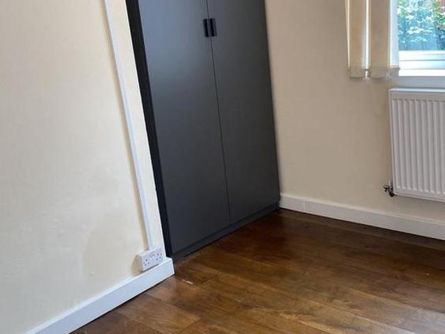 Studio for rent in West Midlands