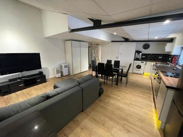 Studio for rent in North Watford, Hertfordshire