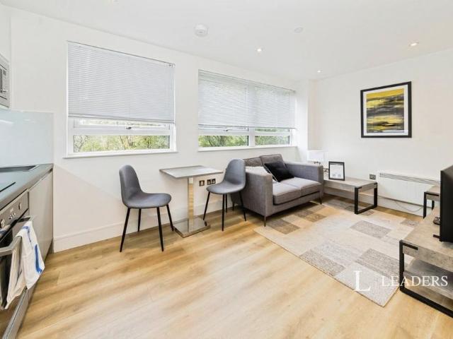 Studio for rent in Blackwell, Perryfields
