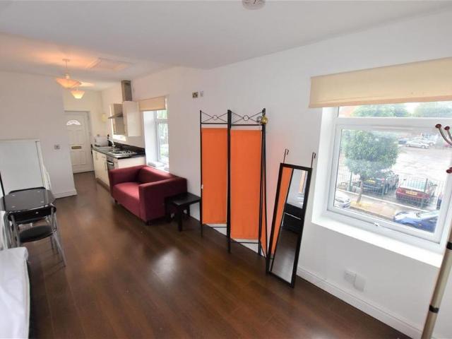Studio for rent in Old Wharf, City Of Leicester