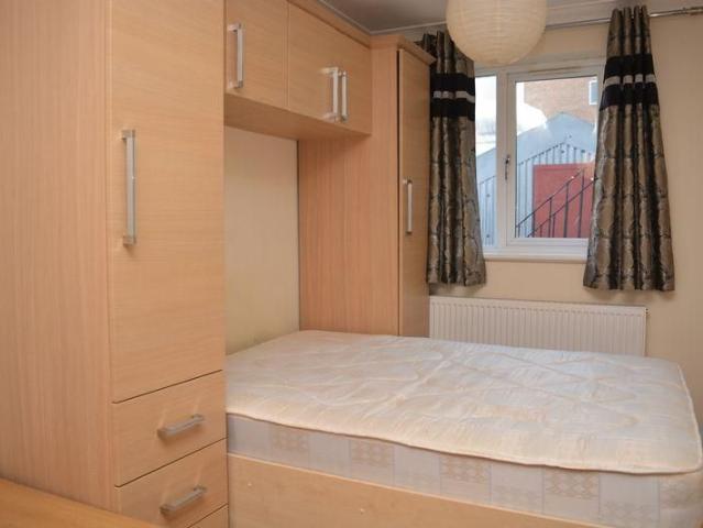Studio for rent in Slough