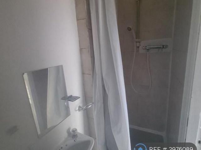 Studio for rent in The Haulgh, Lee Bank