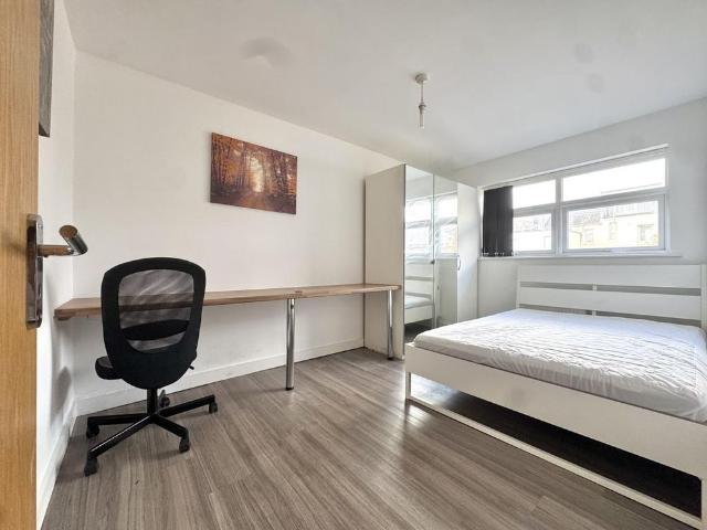 Studio for rent in Hollingdean, Brighton
