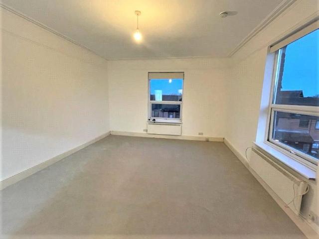 Studio for rent in Enborne, West Berkshire