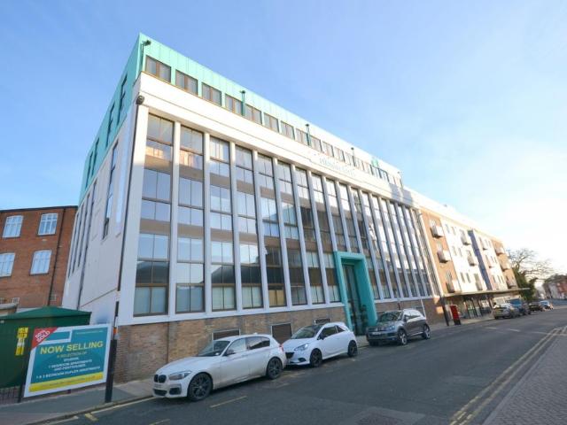 Flat for rent in Semilong, Northampton