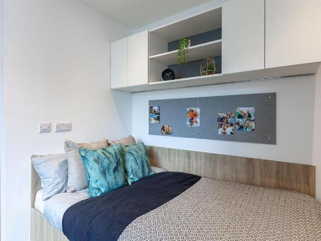 Studio for rent in West Hoe, Mount Wise