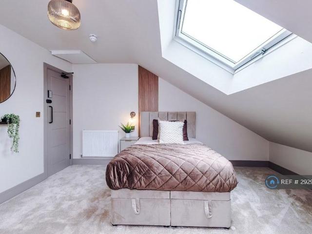 Studio for rent in Fairfield, Warrington