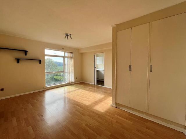 Studio for rent in Eastbourne, East Sussex