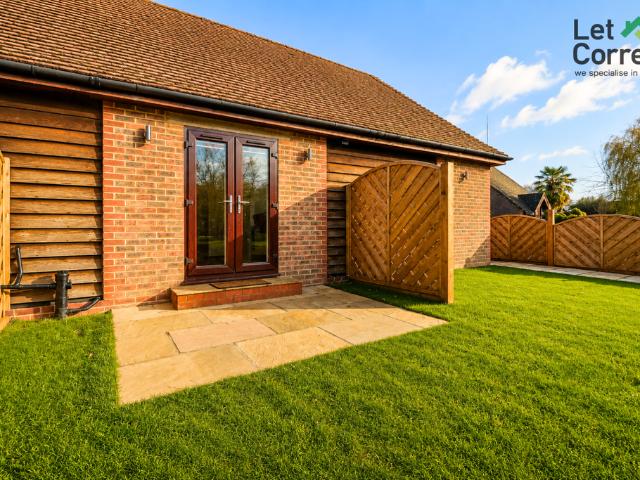 Flat for rent in Shottesbrooke, Waltham St Lawrence