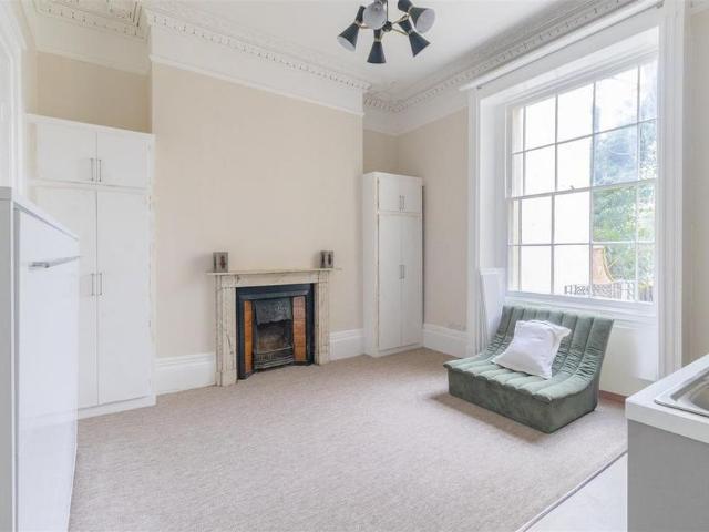 Studio for rent in Prestbury, Golden Valley