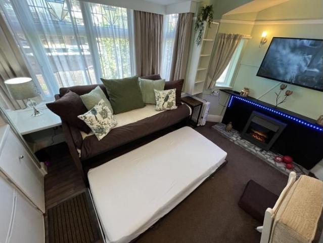 Studio for rent in Kings Norton, West Midlands
