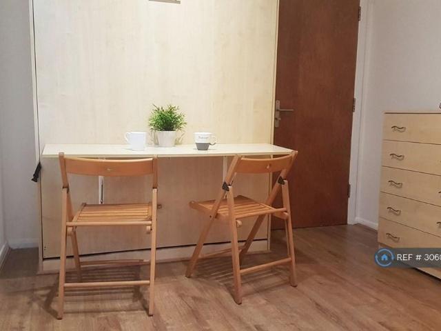 Studio for rent in London Borough of Islington, Greater London