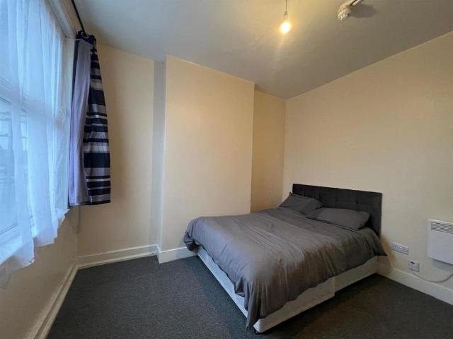 Studio for rent in London Borough of Croydon, Thornton Heath