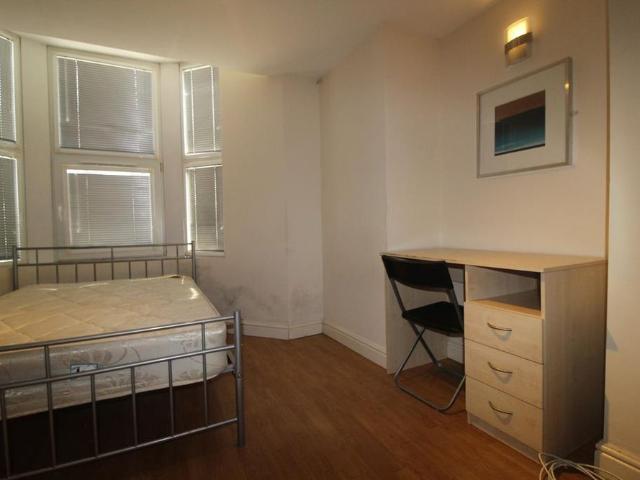 Studio for rent in Falcon Lodge, Wales