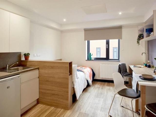 Studio for rent in Hillfields, West Midlands