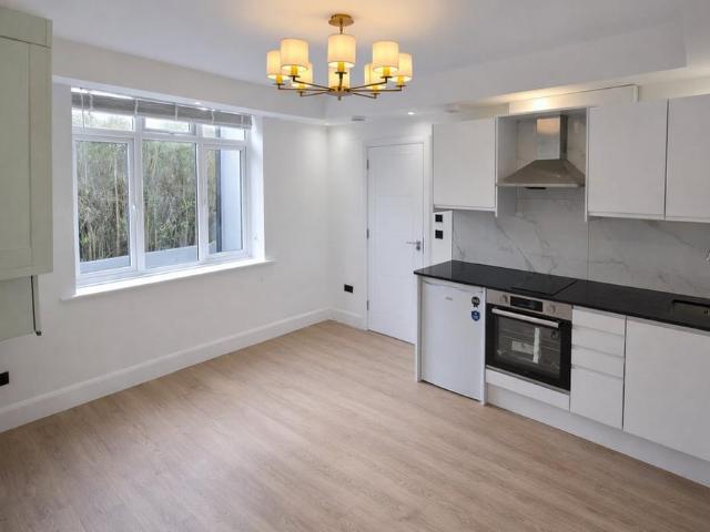 Studio for rent in Burnt Oak, Greater London