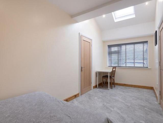 Studio for rent in Trafford Park, Greater Manchester