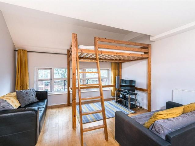 Studio for rent in Pimlico, Greater London