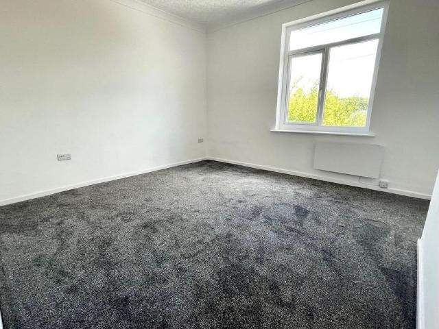 Studio for rent in West Yorkshire