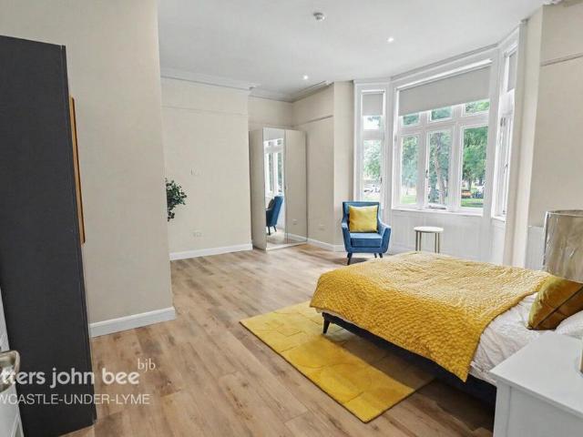 Studio for rent in Stoke, Stoke-on-Trent