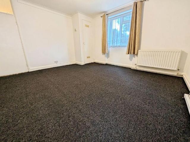 Studio for rent in Hill, City Of Southampton