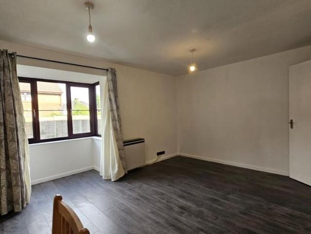 Studio for rent in Sudbury, Greater London