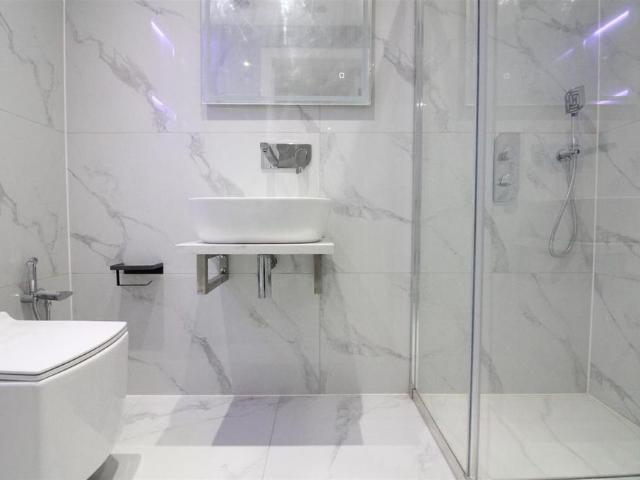 Studio for rent in London Borough of Hillingdon, Greater London