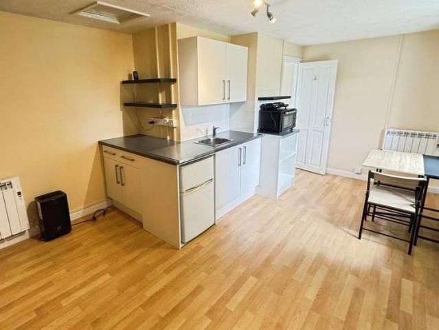 Studio for rent in Trowbridge