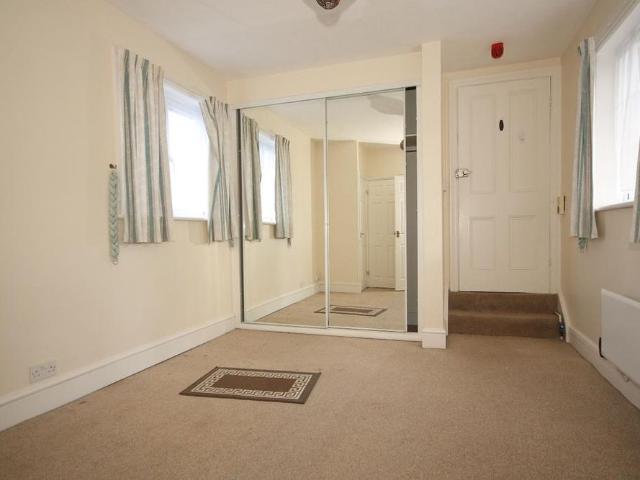 Studio for rent in Horsell, Woking
