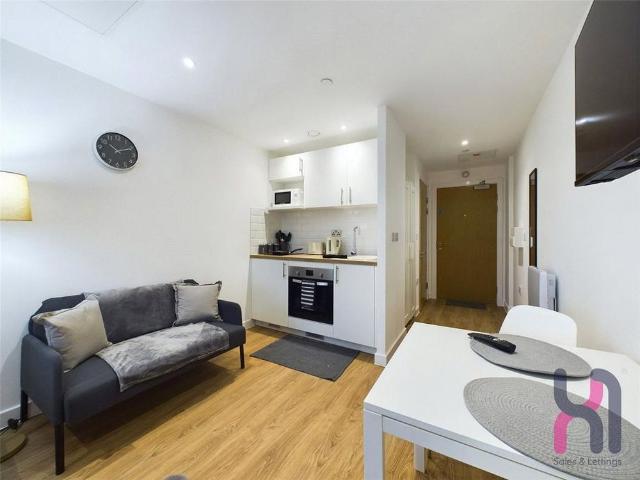 Studio for rent in Pendleton, Salford