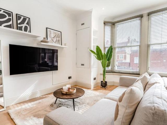 Studio for rent in Stratford Marsh, Greater London