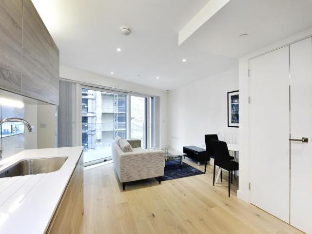 Studio for rent in Glyndon, Greater London