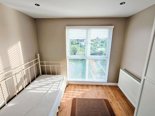 Studio for rent in Bishopston, Feckenham