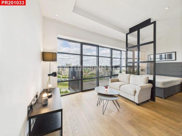 Studio for rent in Silvertown, Greater London