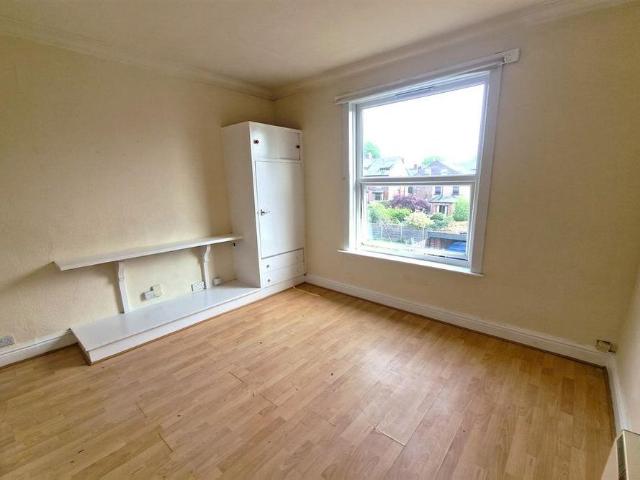 Studio for rent in Heaton Moor, Greater Manchester