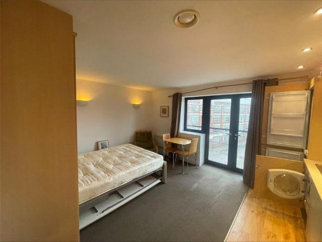 Studio for rent in Ladywood, West Midlands