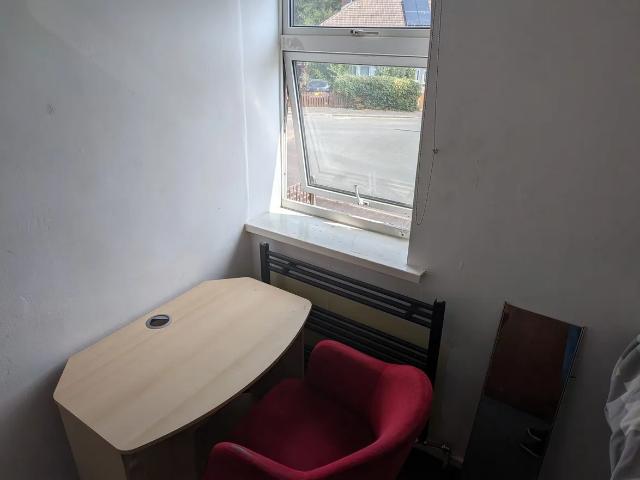 Studio for rent in Pye Green, Chadsmoor