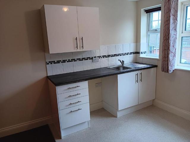 Studio for rent in Weeley, Dale Hill