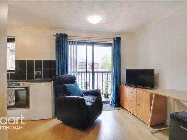 Studio for rent in Haddon, East Midlands