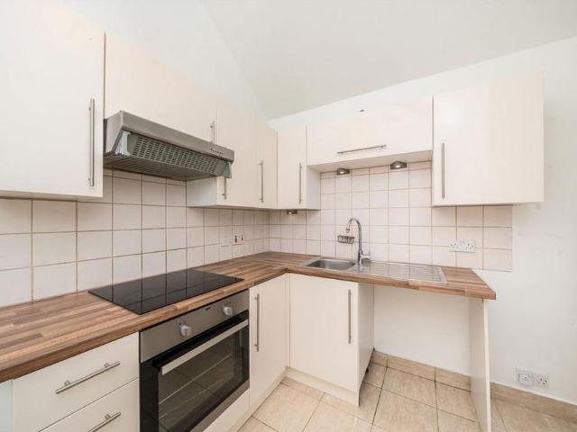 Studio for rent in Hampton, Greater London