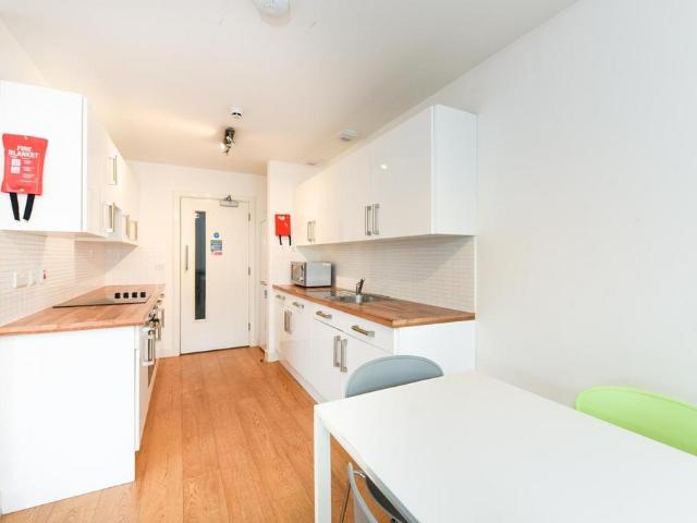 Flat for rent in Bede Island, Old Wharf