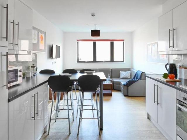 Studio for rent in Watergate, Devon
