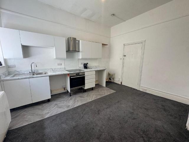 Flat for rent in Upton, Babbacombe