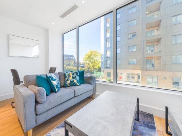 Studio for rent in London Borough of Ealing, Greater London