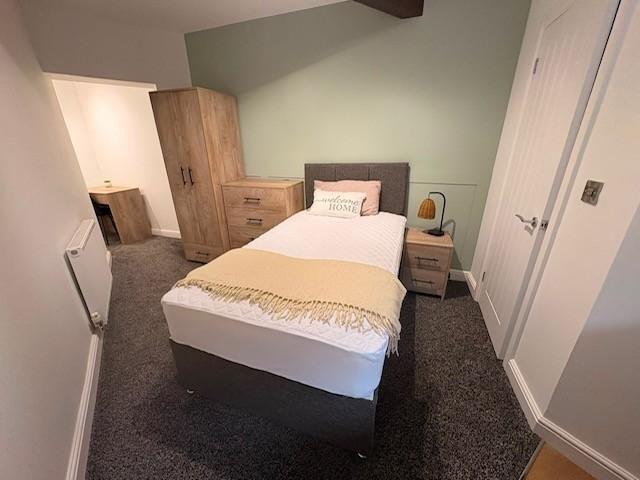 Studio for rent in New Normanton, East Midlands
