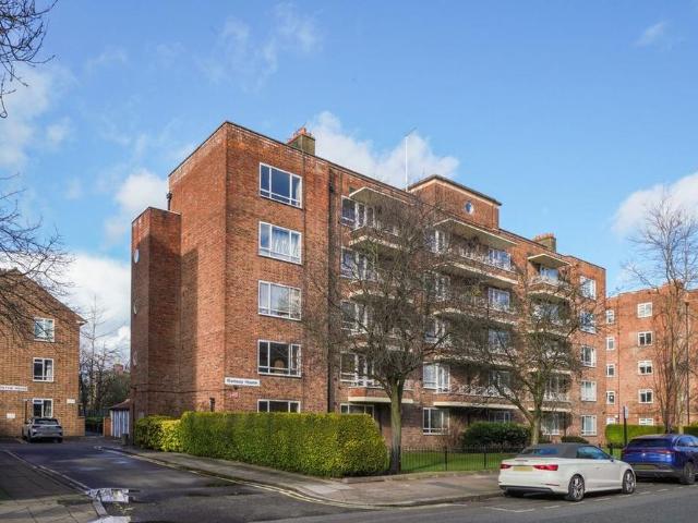 Studio for rent in St. John's Wood, Greater London