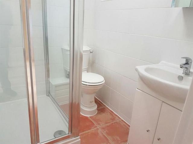 Studio for rent in London Borough of Ealing, Greenford