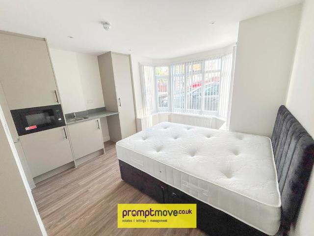 Studio for rent in Leagrave, Luton